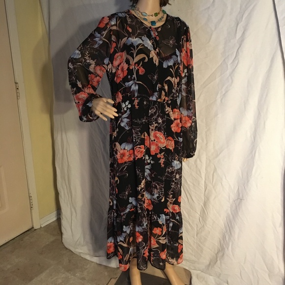 Who What Wear Dresses & Skirts - Who What Where Winter Bloom Sheer Dress w/slip XXL